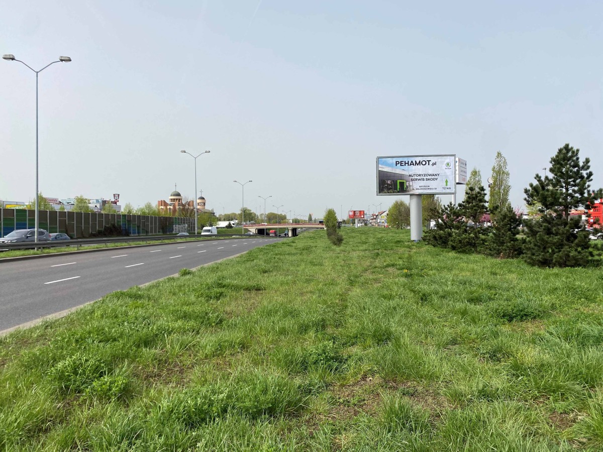 Pehamot - billboard kierunkowy na Struga.